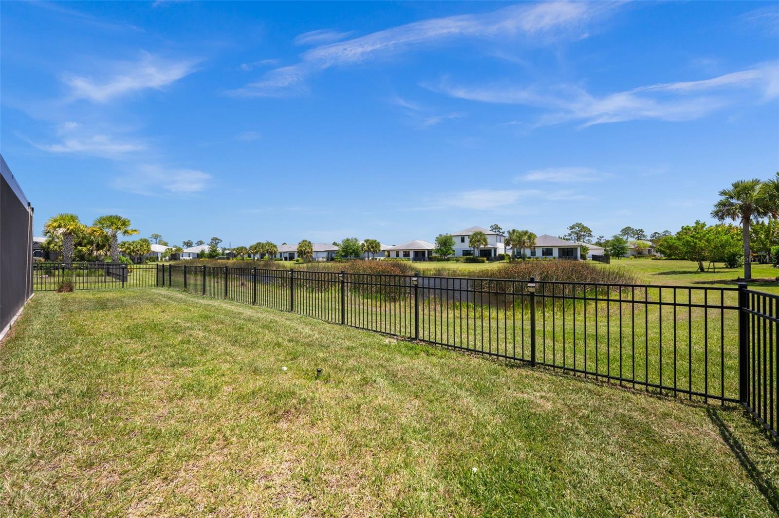 Image 40 of 56 For 43763 Longleaf Lane