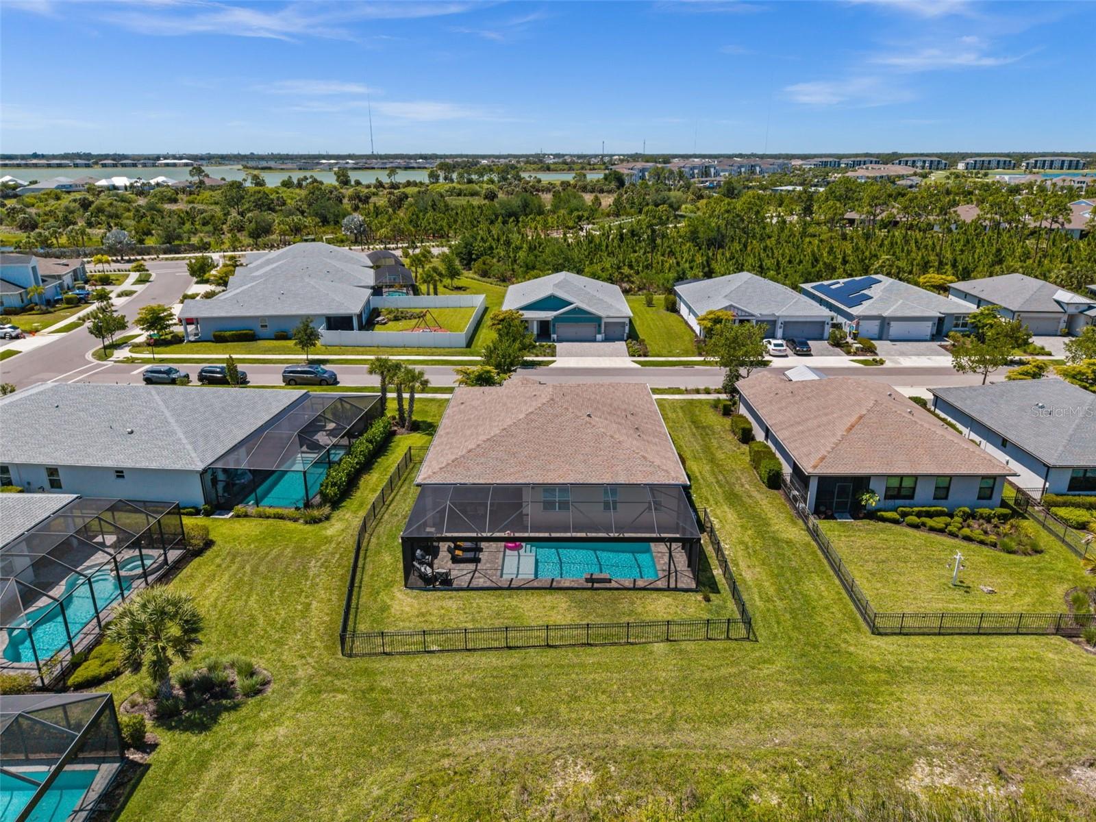 Image 47 of 56 For 43763 Longleaf Lane