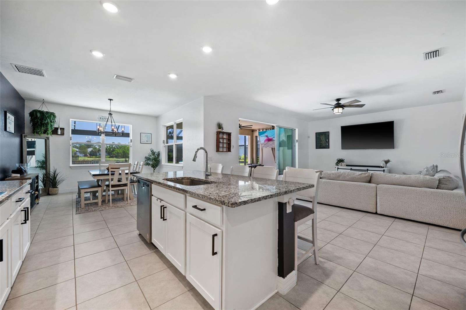 Image 9 of 56 For 43763 Longleaf Lane