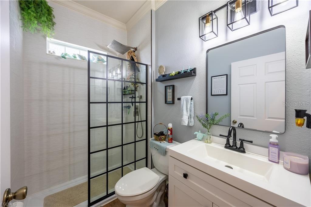 Image 23 of 43 For 2128 Cape Heather Circle