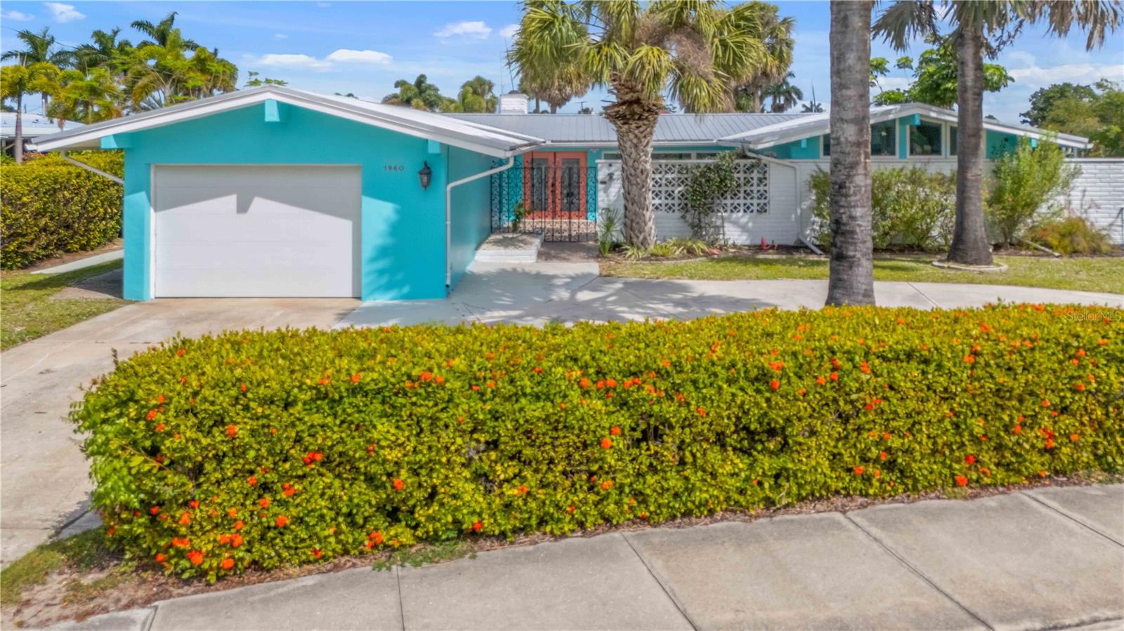 Image 15 of 81 For 1960 Marion Avenue