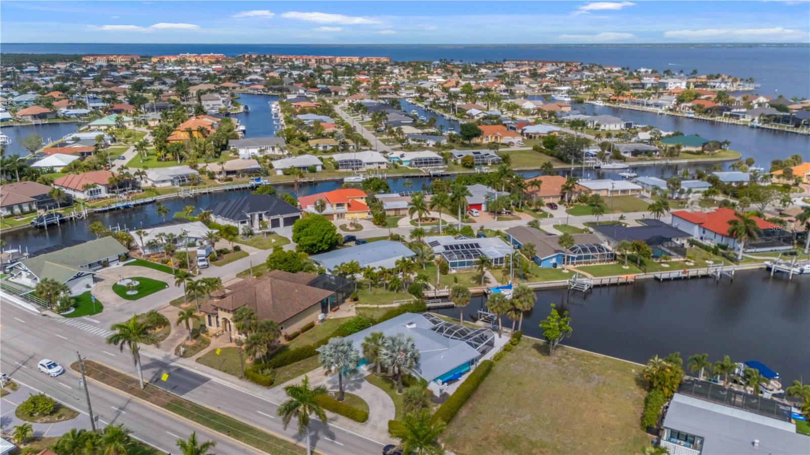 Image 5 of 81 For 1960 Marion Avenue