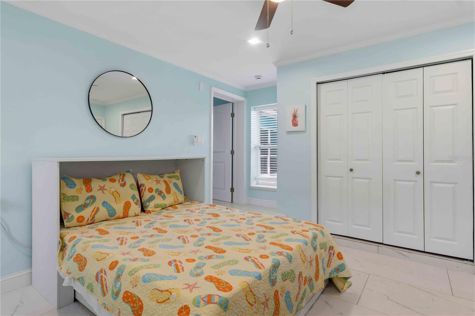 Image 57 of 81 For 1960 Marion Avenue