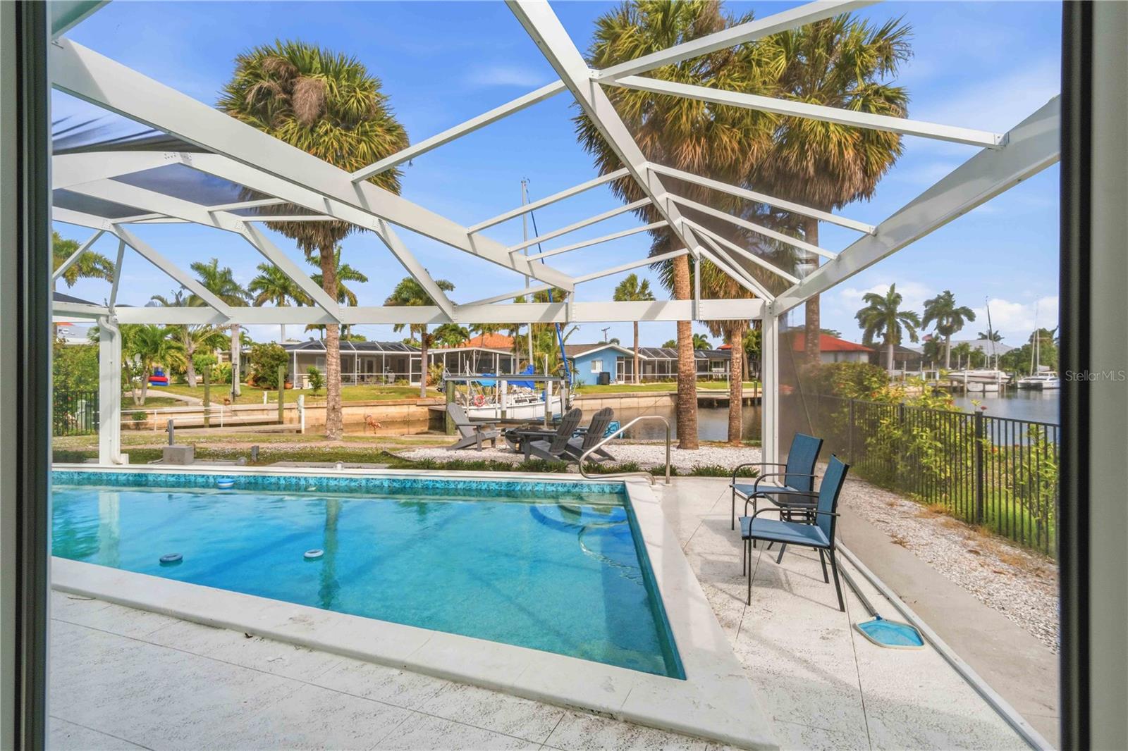 Image 72 of 81 For 1960 Marion Avenue