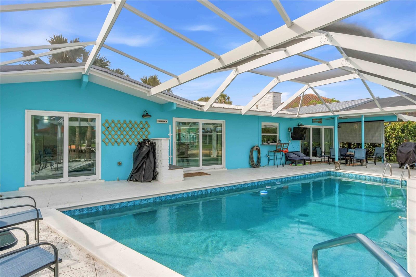 Image 76 of 81 For 1960 Marion Avenue