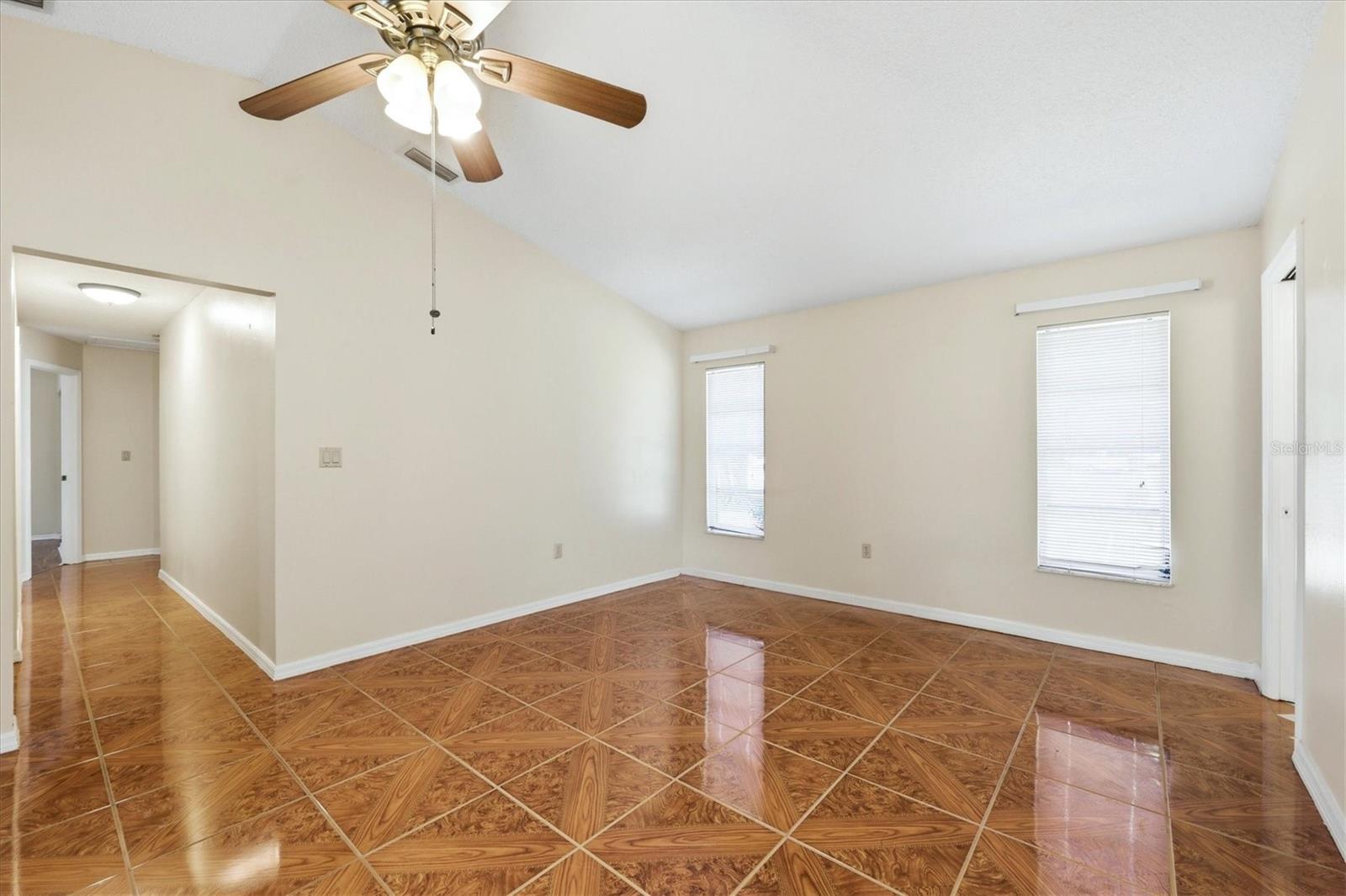Image 20 of 42 For 21441 Landis Avenue