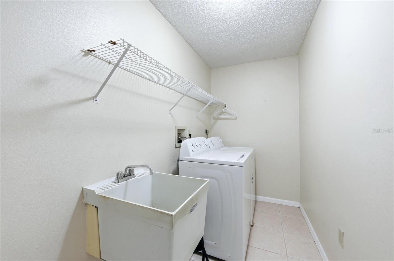Image 31 of 42 For 21441 Landis Avenue