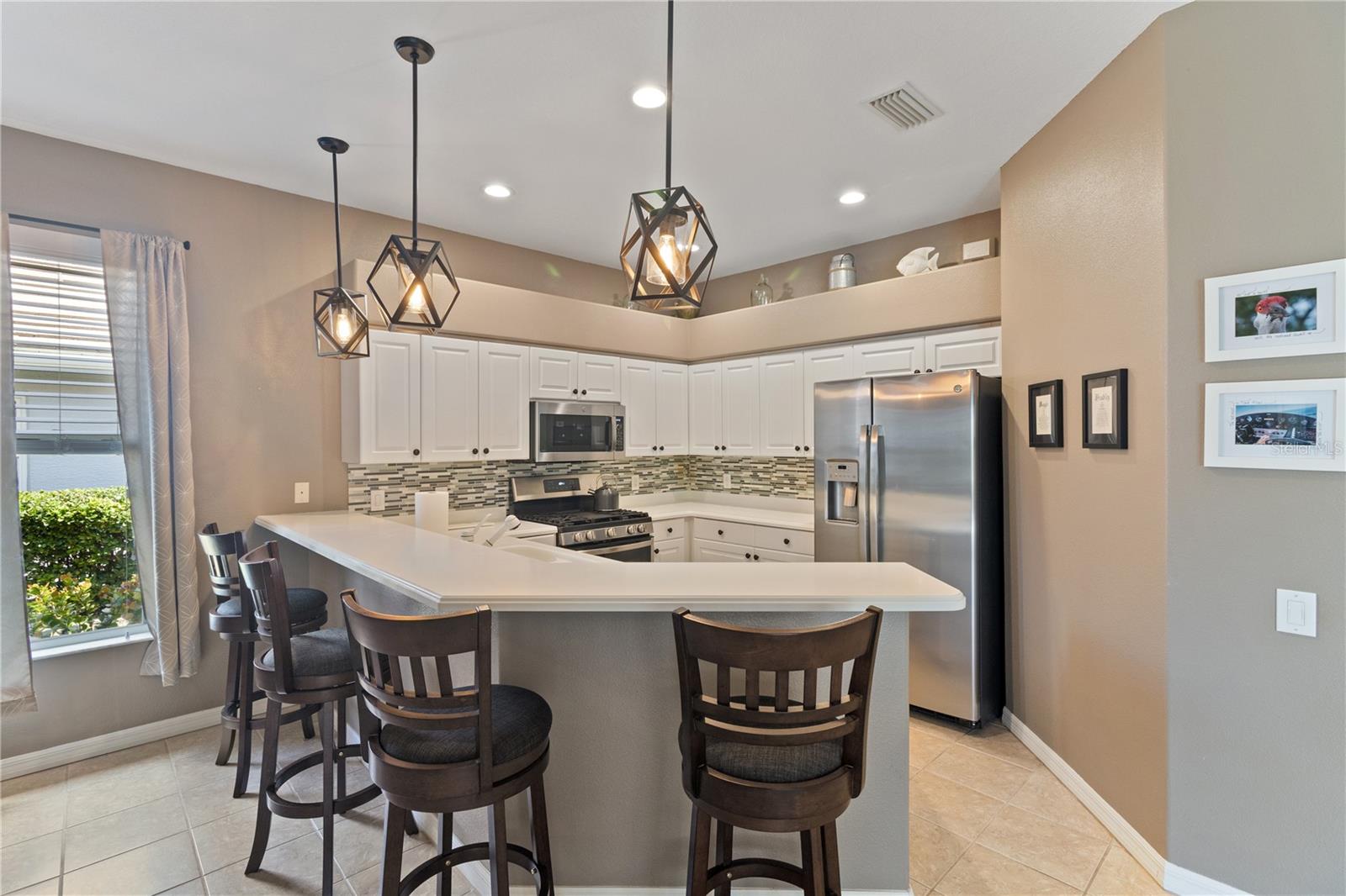 Image 14 of 48 For 2725 Royal Palm Drive