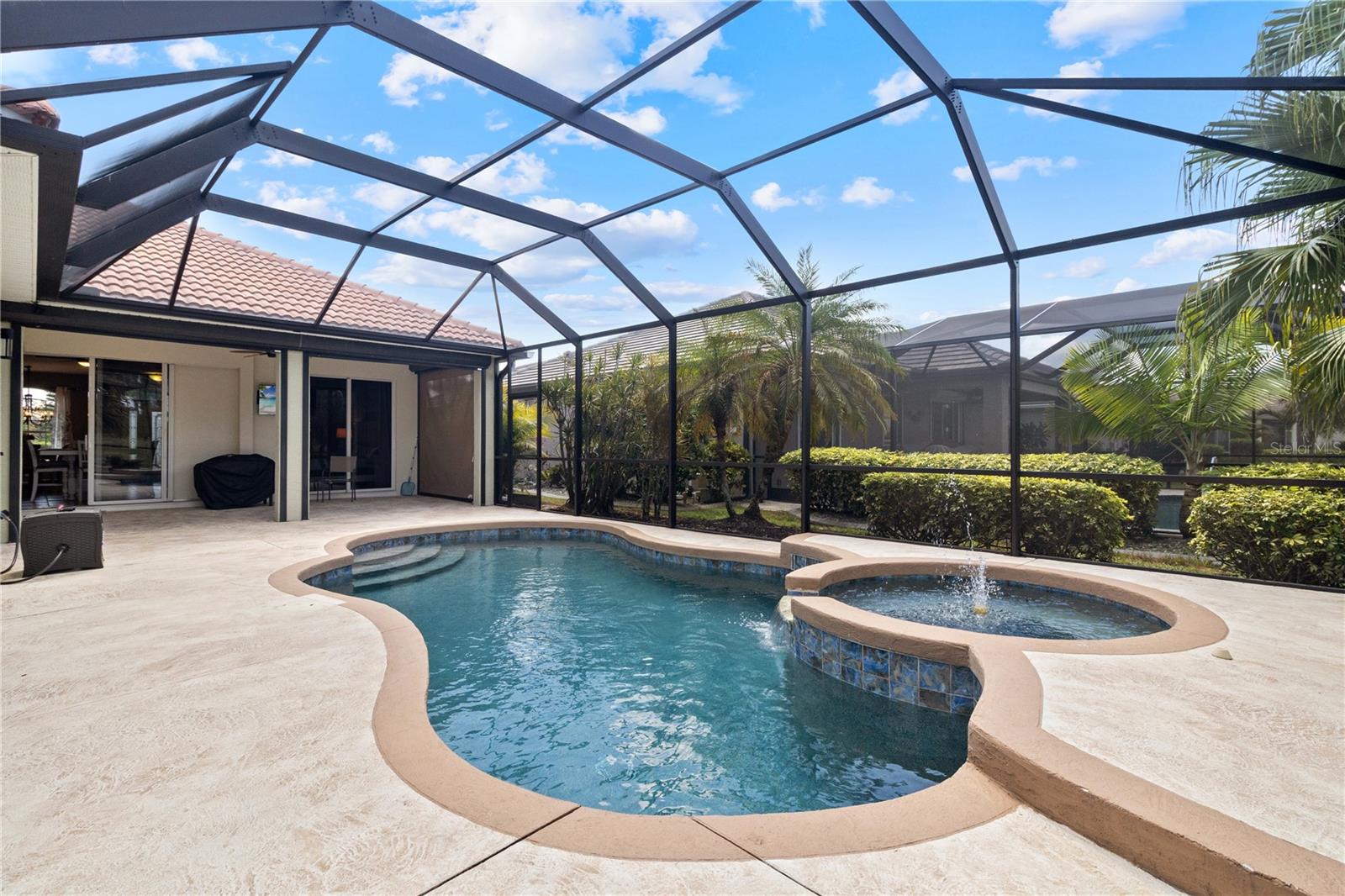 Image 3 of 48 For 2725 Royal Palm Drive