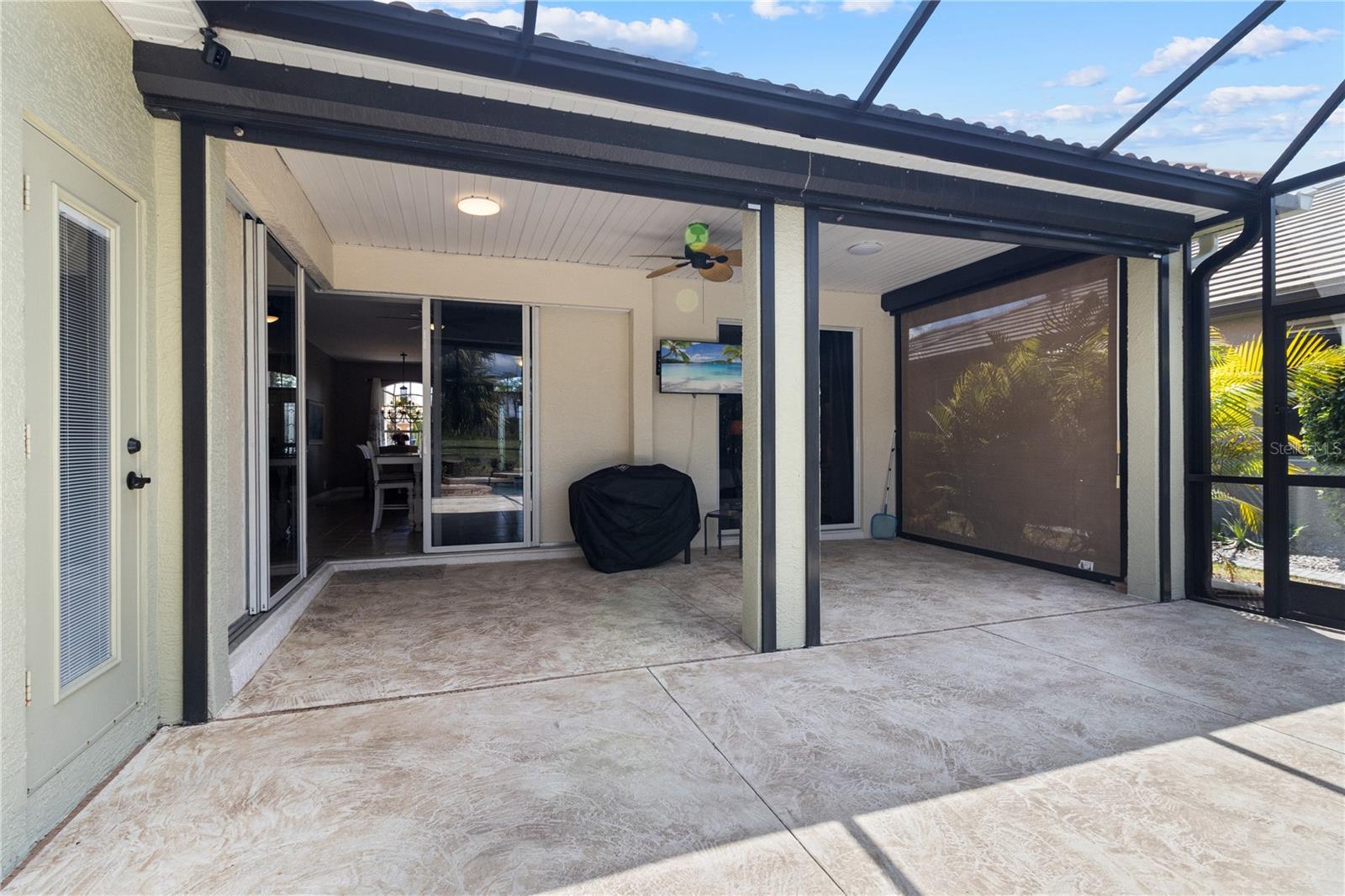 Image 35 of 48 For 2725 Royal Palm Drive