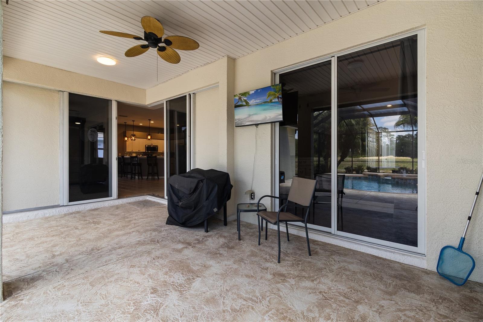 Image 37 of 48 For 2725 Royal Palm Drive