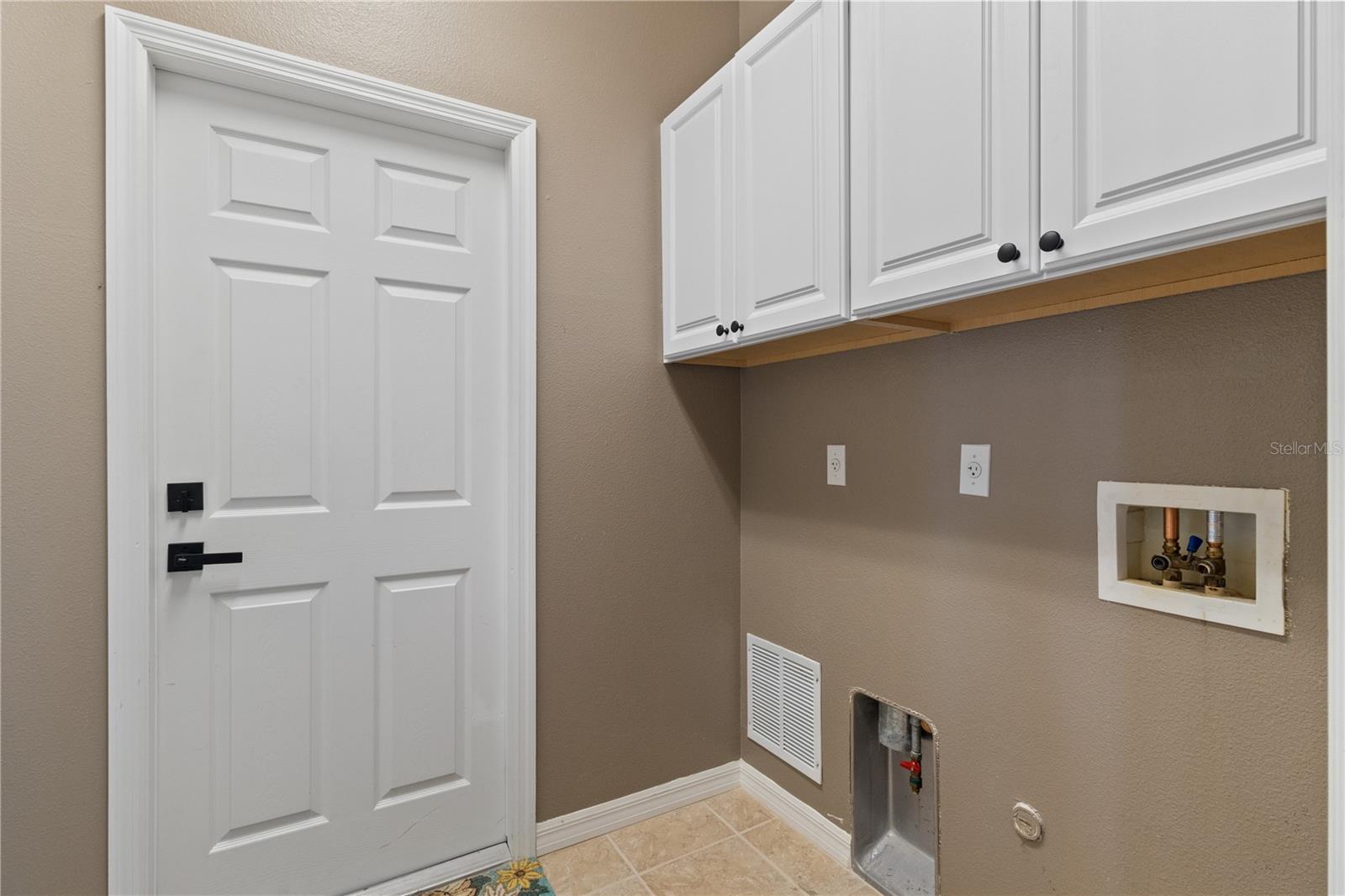 Image 39 of 48 For 2725 Royal Palm Drive