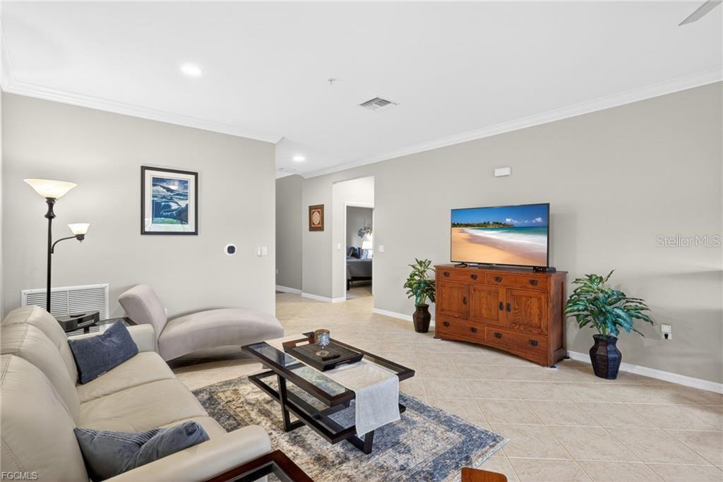 Image 10 of 41 For 16521 Goldenrod Lane 102