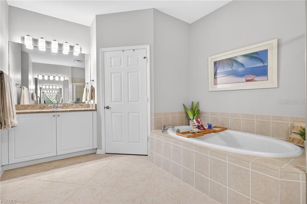 Image 22 of 41 For 16521 Goldenrod Lane 102