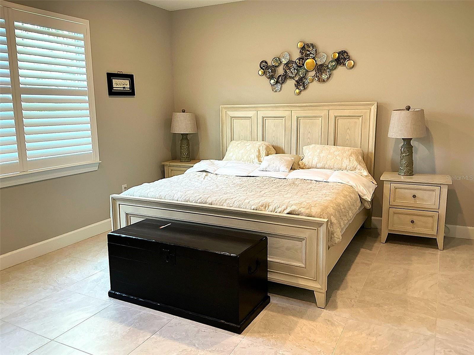 Image 4 of 70 For 25029 Pearl Lake Circle