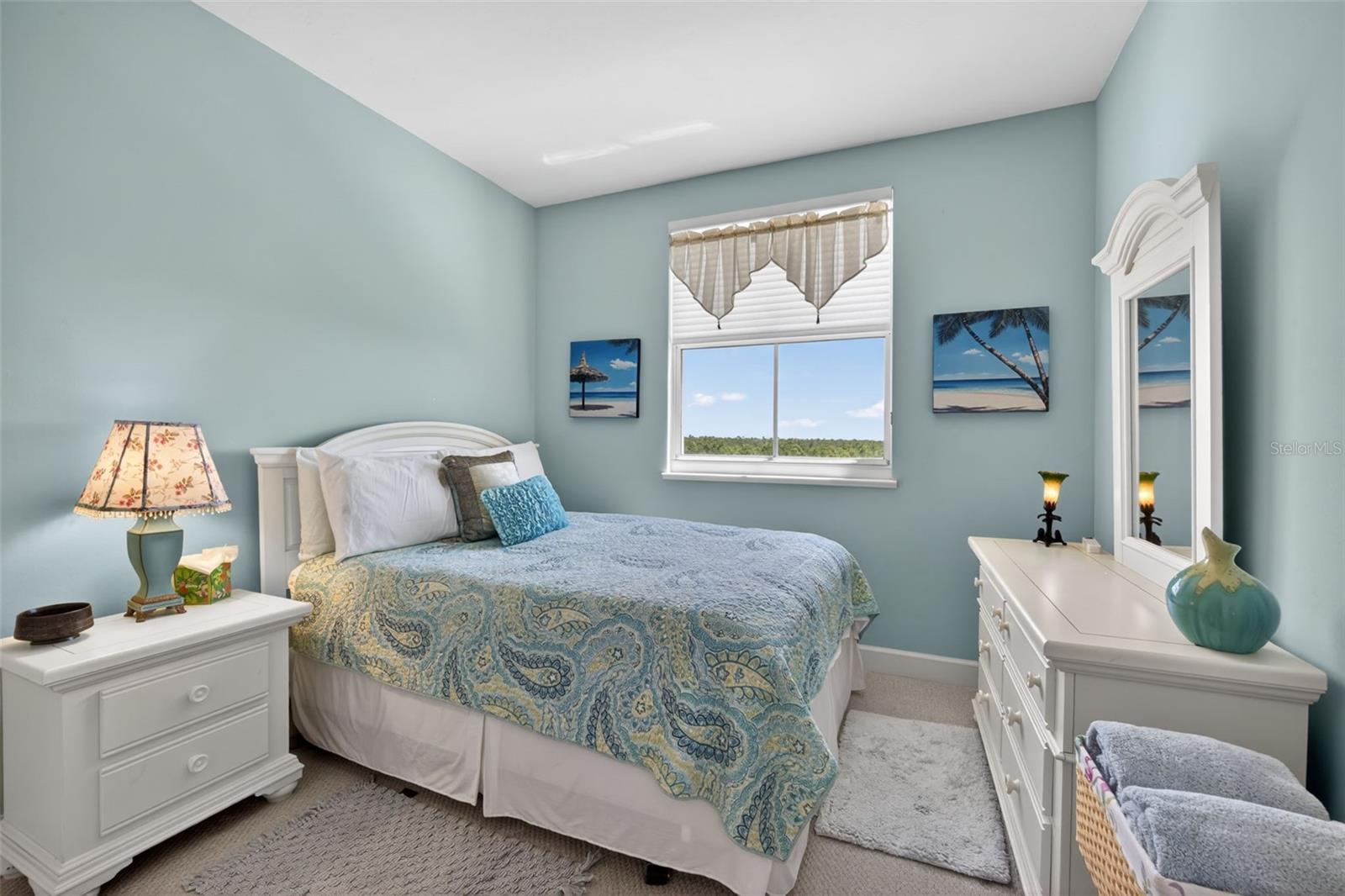 Image 24 of 37 For 3191 Matecumbe Key Road 202