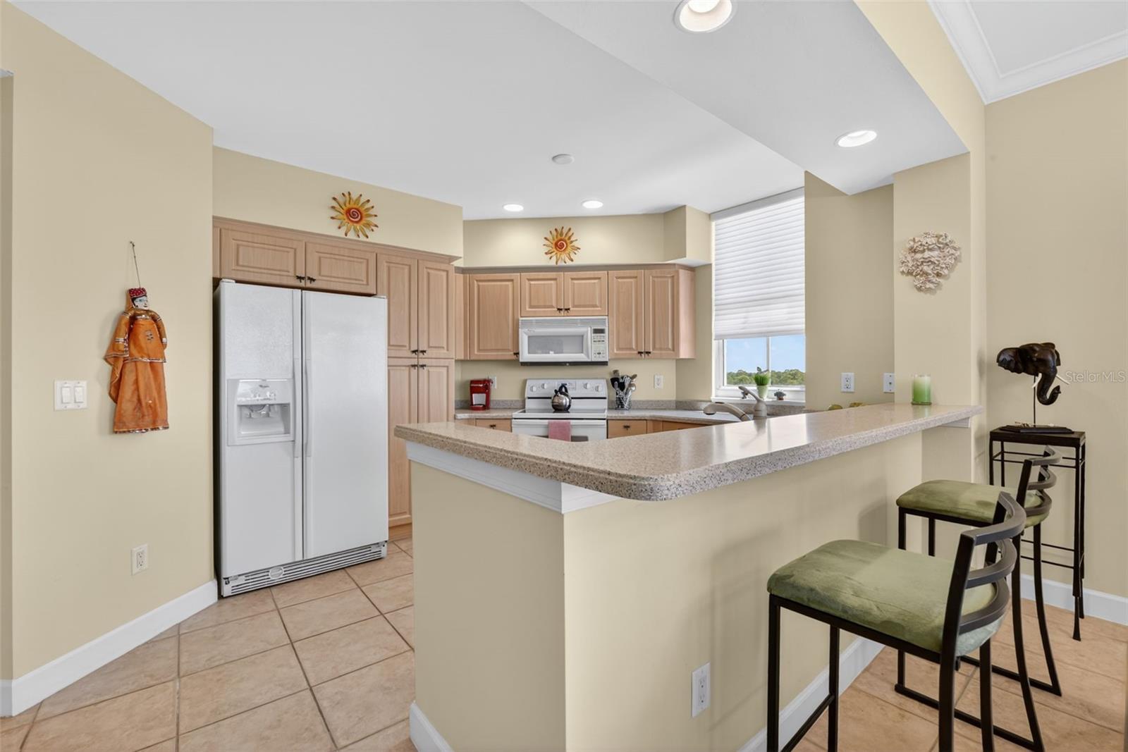 Image 6 of 37 For 3191 Matecumbe Key Road 202