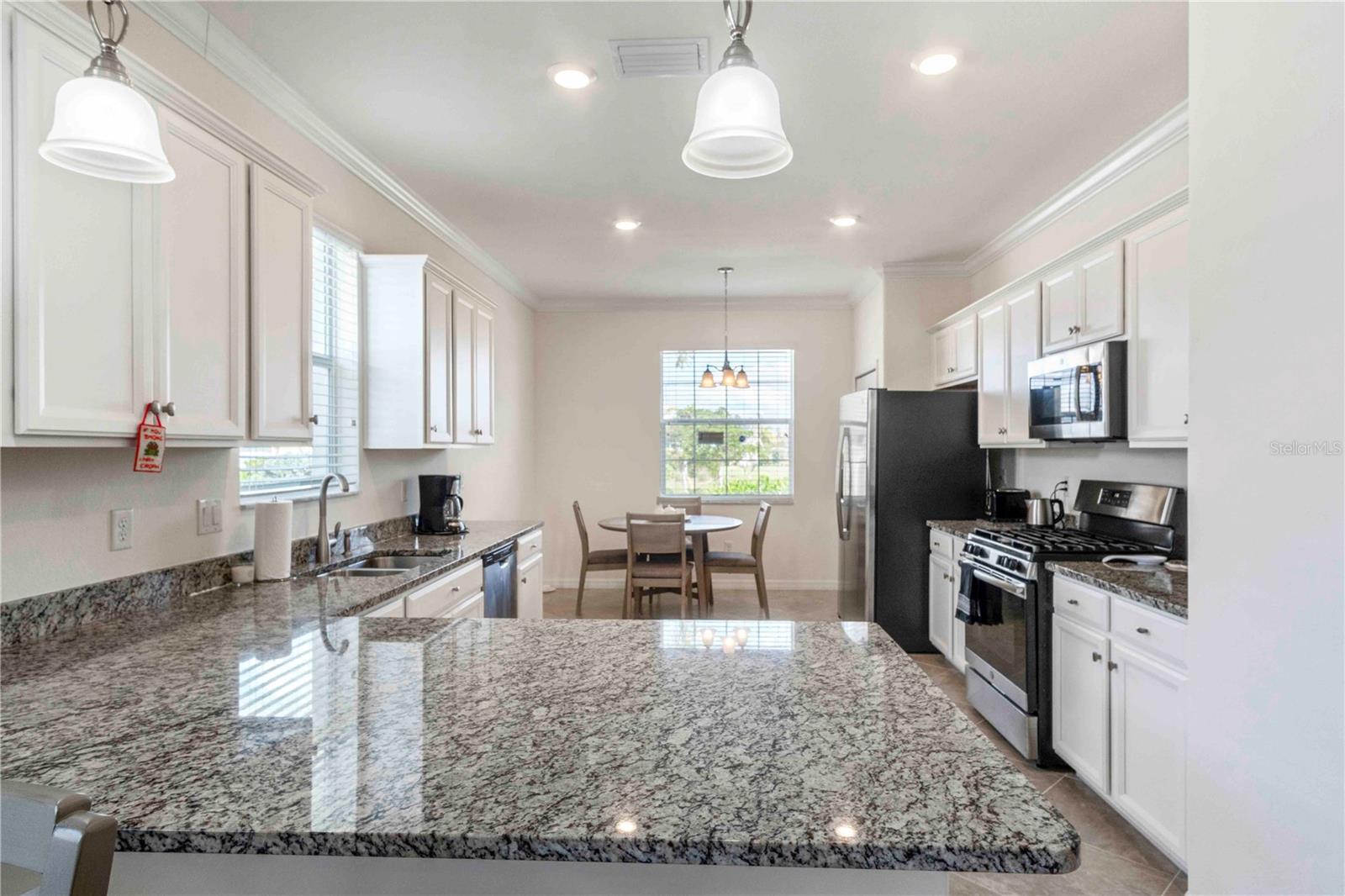 Image 10 of 46 For 43281 Treadway Drive