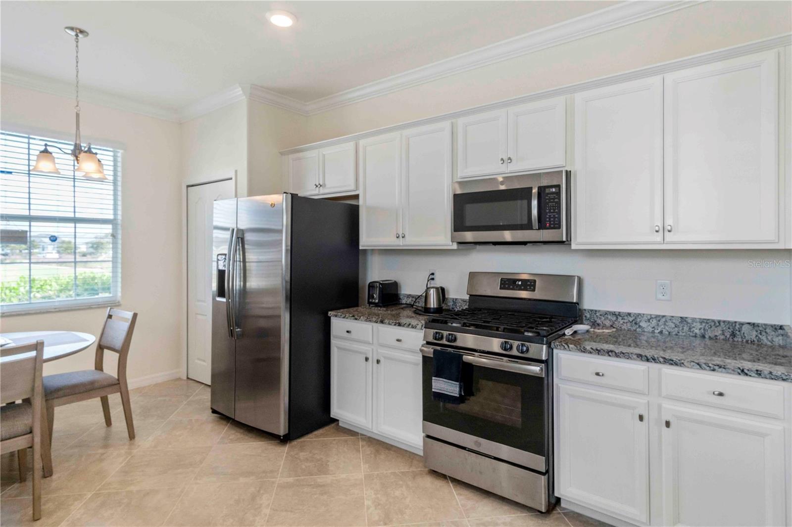 Image 12 of 46 For 43281 Treadway Drive