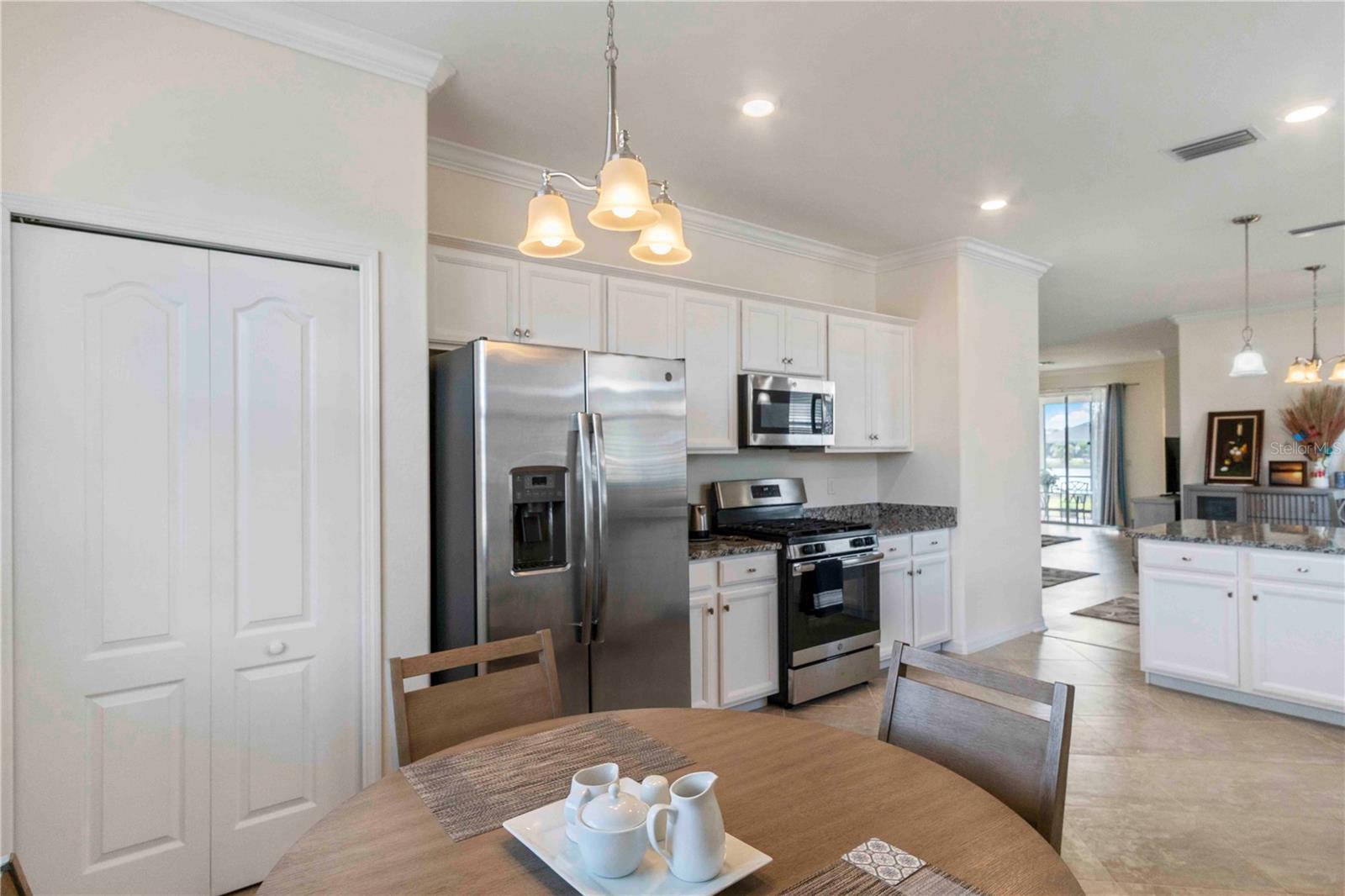 Image 16 of 46 For 43281 Treadway Drive