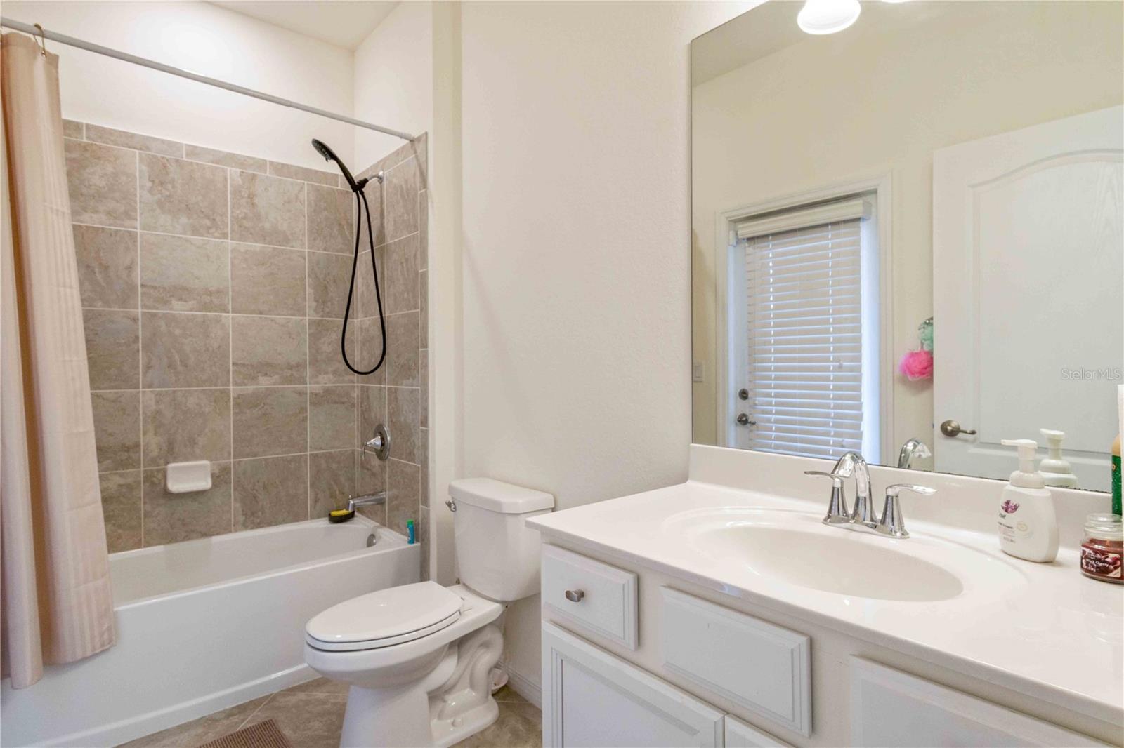 Image 36 of 46 For 43281 Treadway Drive