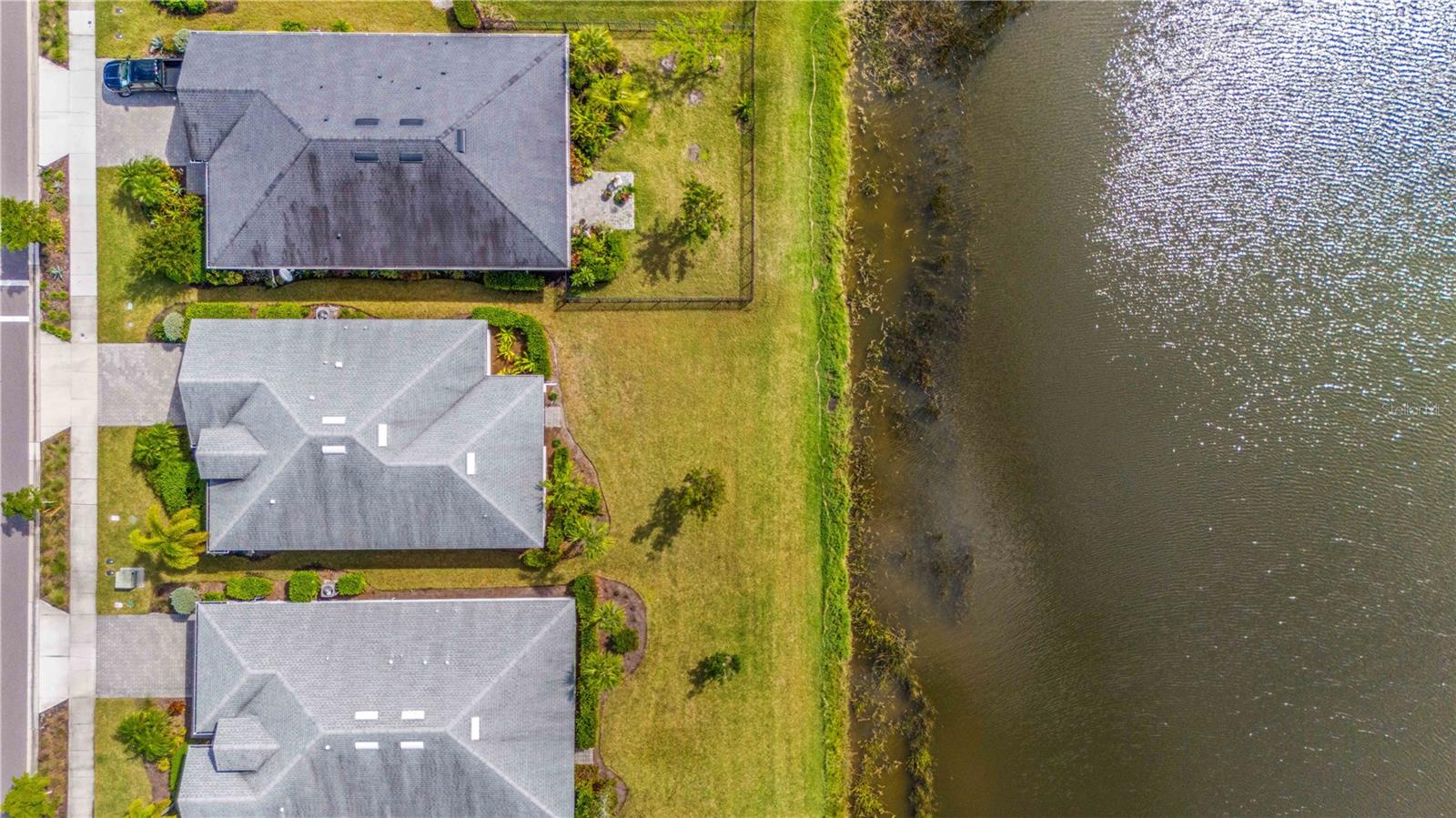 Image 4 of 46 For 43281 Treadway Drive