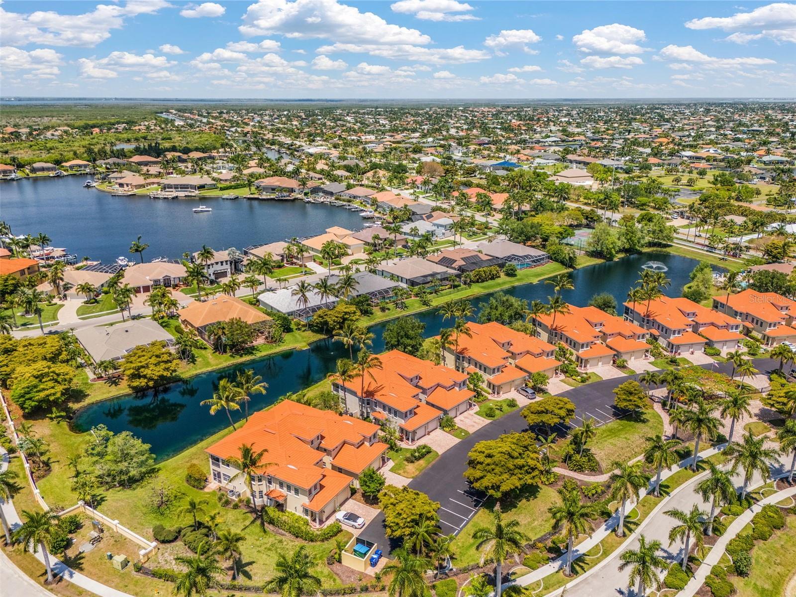Image 11 of 40 For 5626 Cape Harbour Drive 202
