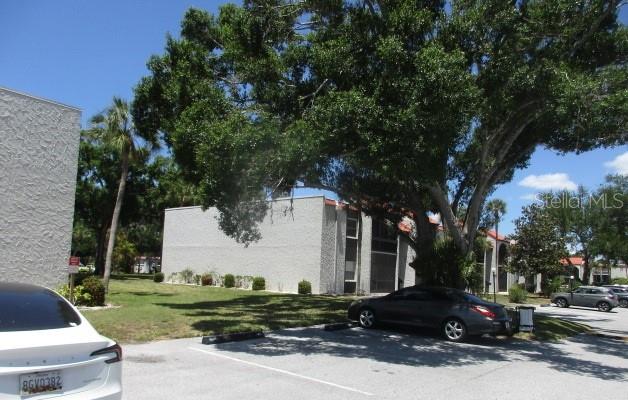 Image 4 of 4 For 3241 Beneva Road 103