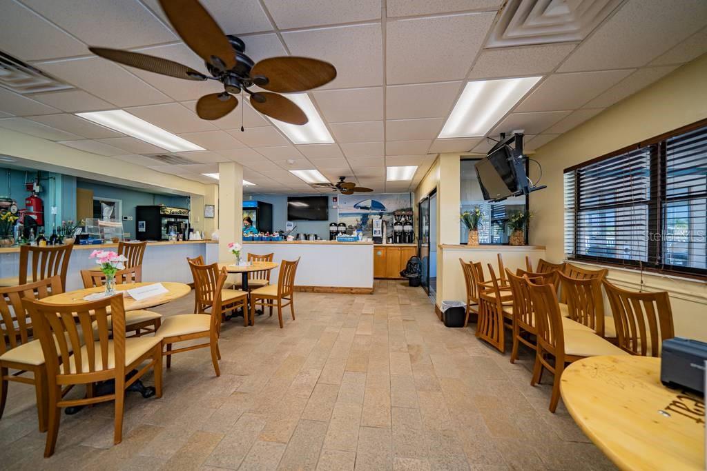 Image 64 of 70 For 2100 Kings Highway 744