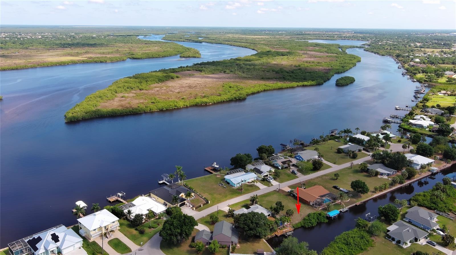Image 3 of 14 For 2060 River Basin Terrace