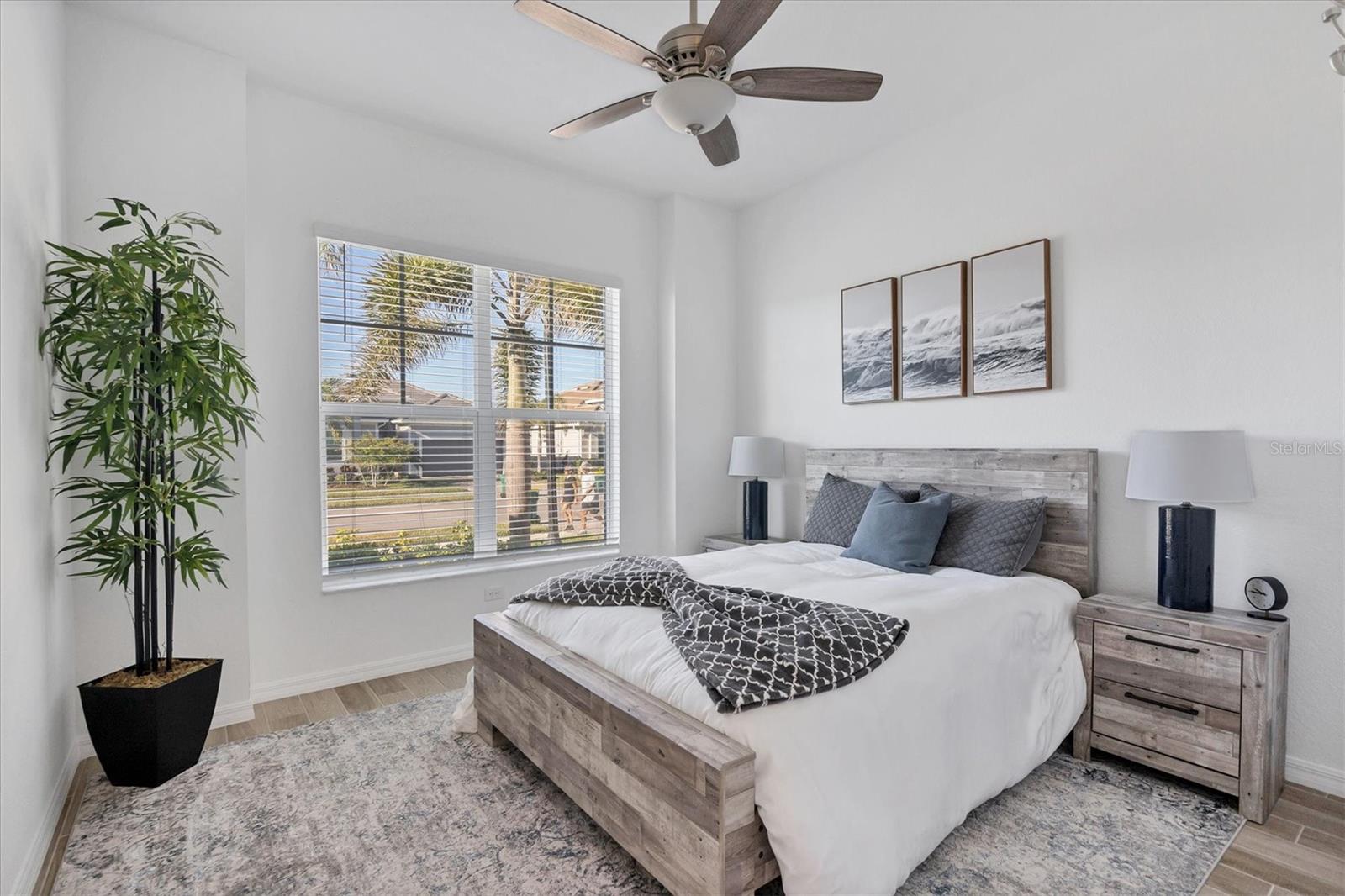 Image 18 of 66 For 25228 Longmeadow Drive