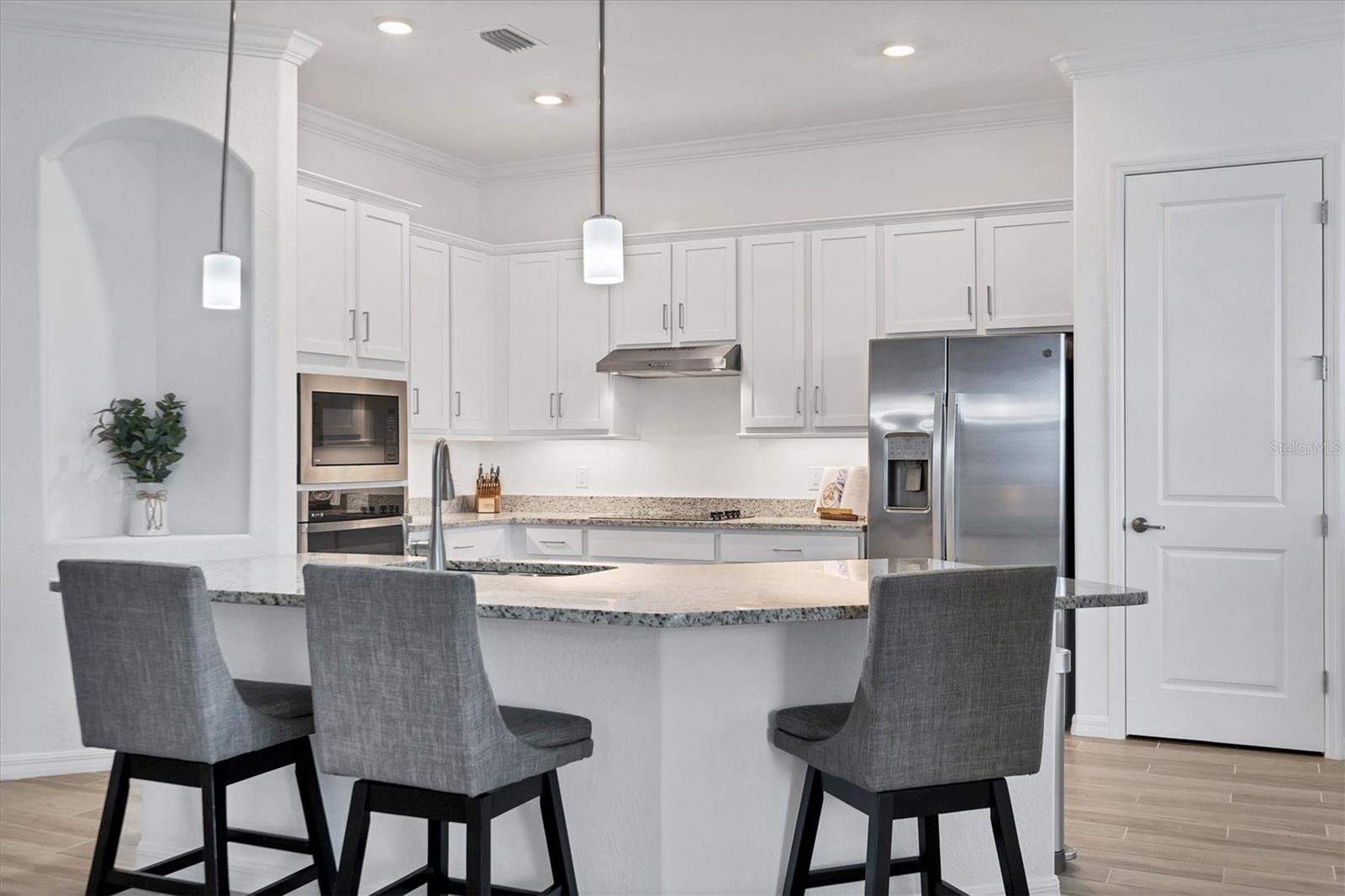 Image 9 of 66 For 25228 Longmeadow Drive