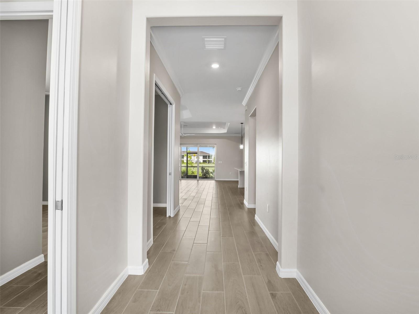 Image 4 of 46 For 15904 Sugar Hill Drive
