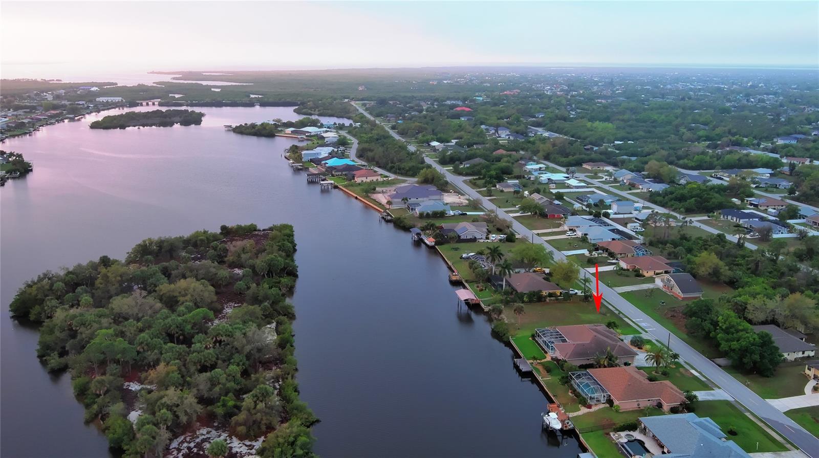 Image 16 of 21 For 3190 Lake View Boulevard