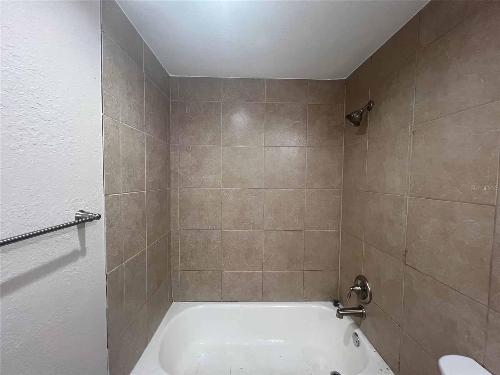 Image 15 of 38 For 249 Seminole Boulevard Nw