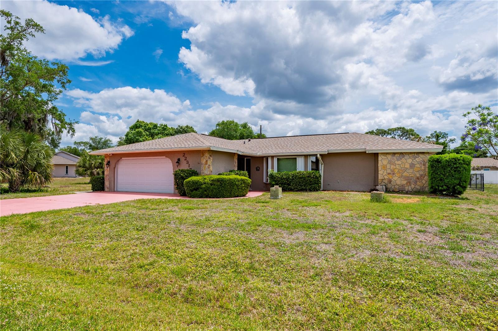 Image 4 of 50 For 22317 Laika Avenue