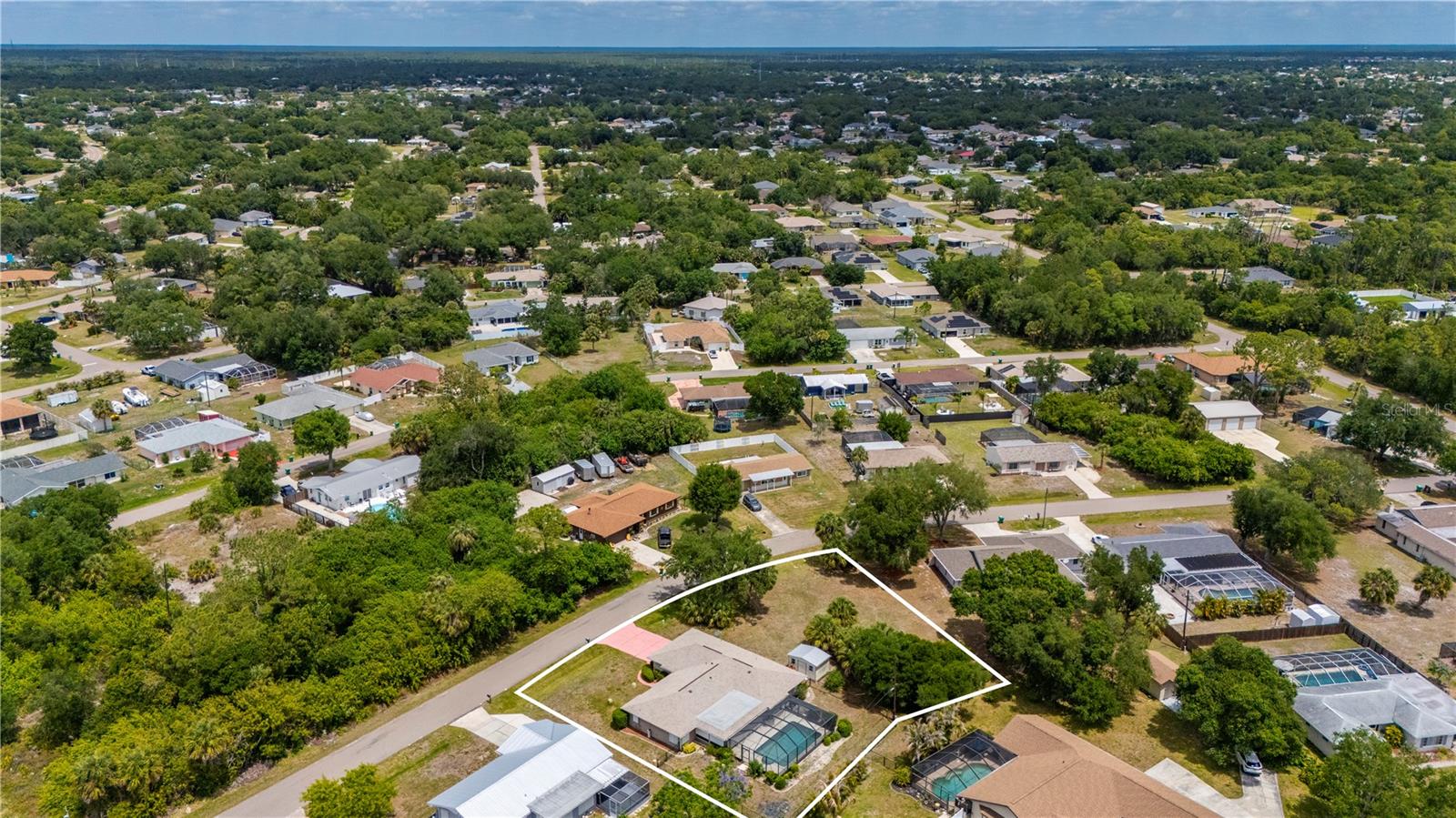 Image 47 of 50 For 22317 Laika Avenue