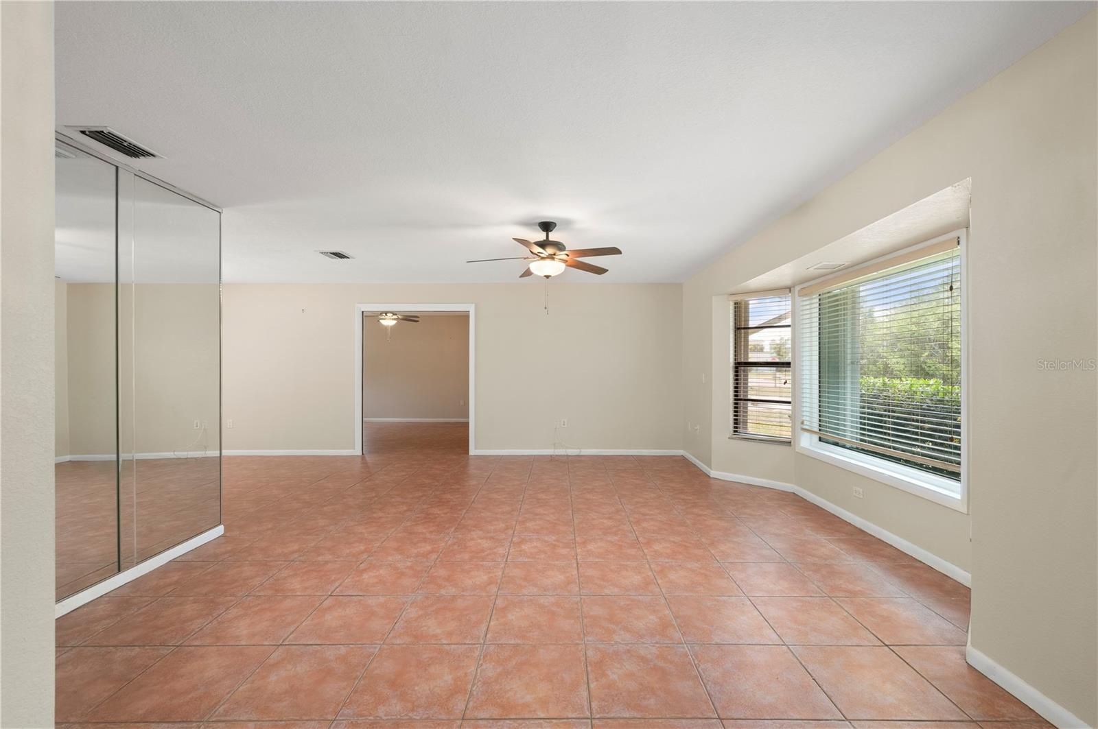 Image 9 of 50 For 22317 Laika Avenue