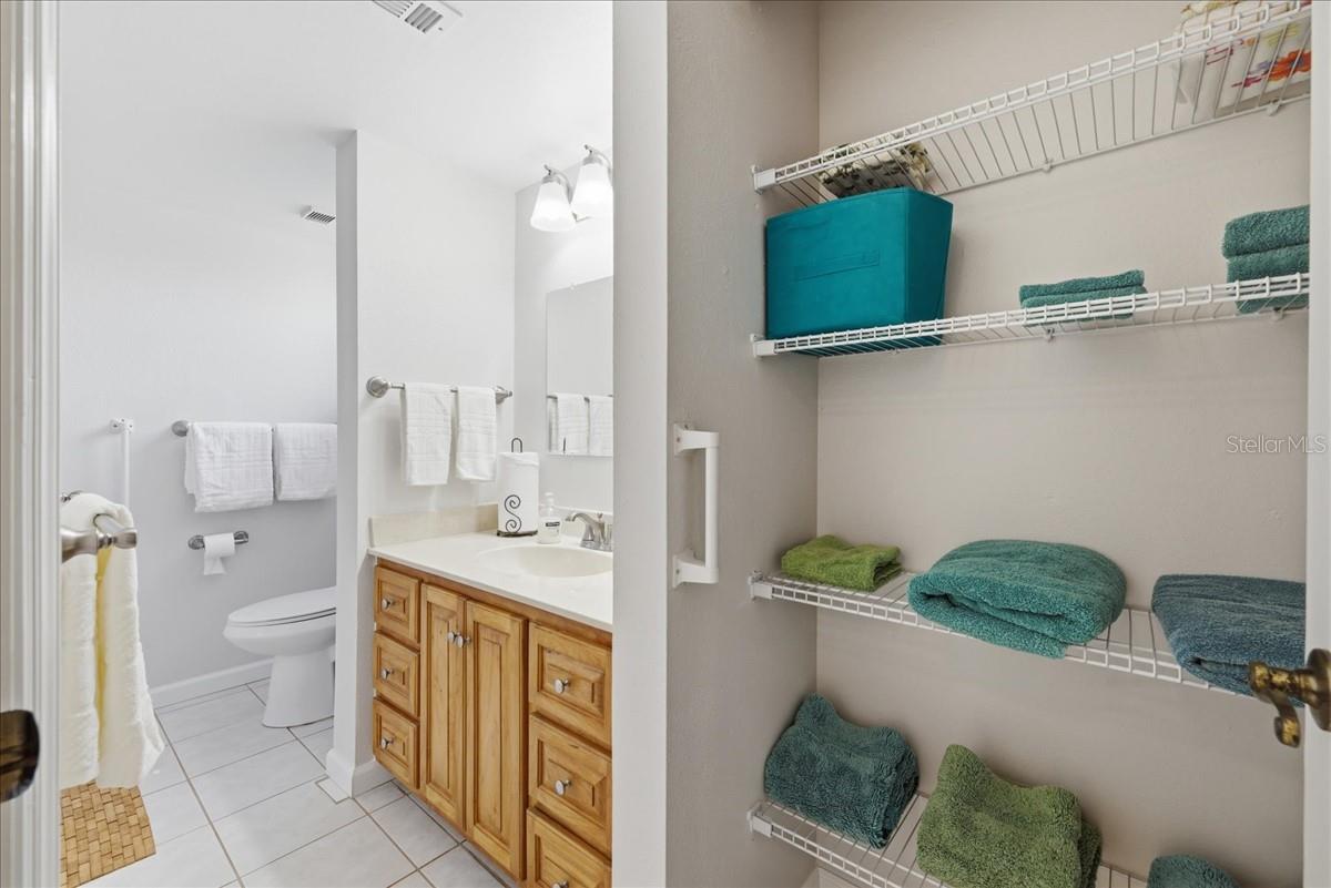 Image 16 of 33 For 19505 Quesada Avenue Ll108