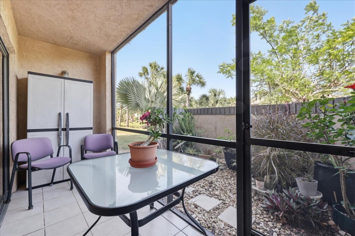 Image 20 of 33 For 19505 Quesada Avenue Ll108