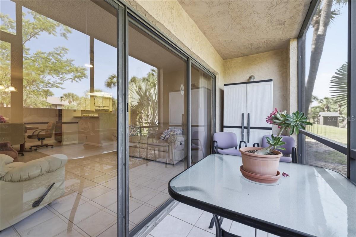 Image 21 of 33 For 19505 Quesada Avenue Ll108