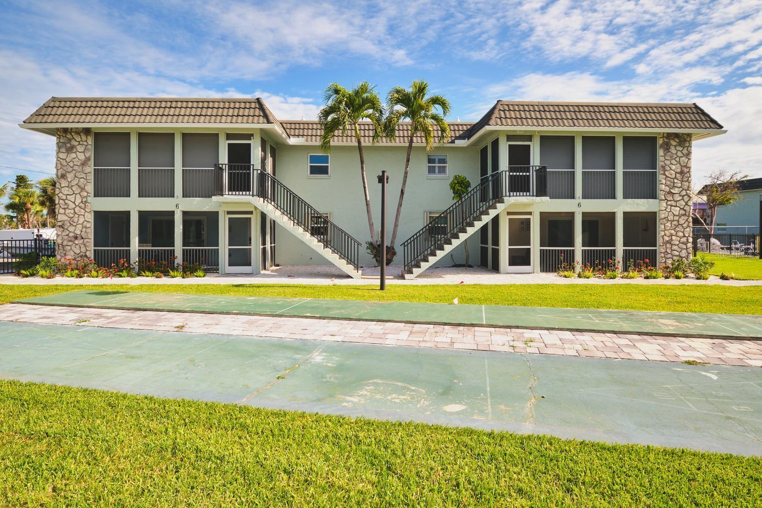 Image 2 of 55 For 3045 Estero Boulevard 6a