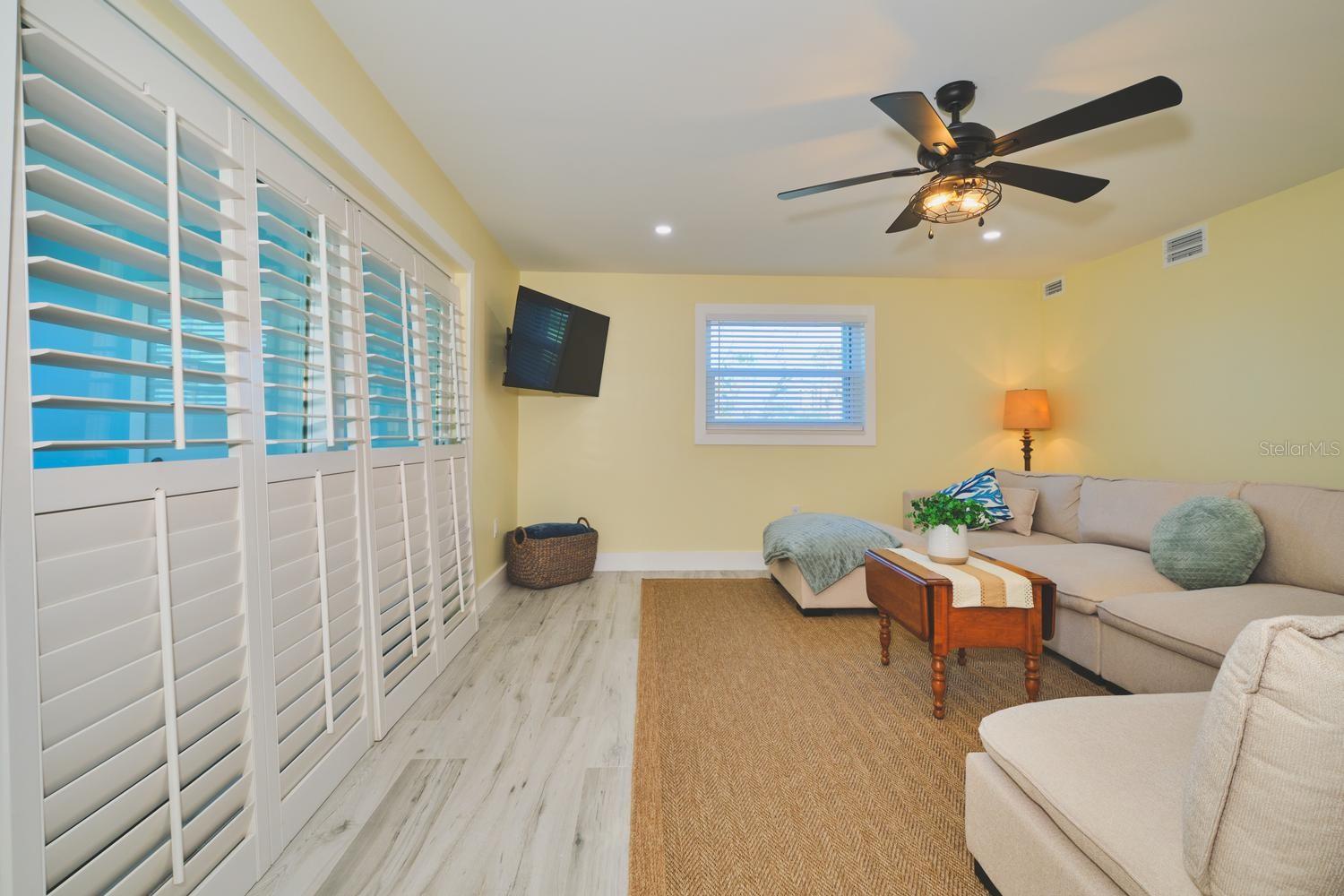 Image 24 of 55 For 3045 Estero Boulevard 6a