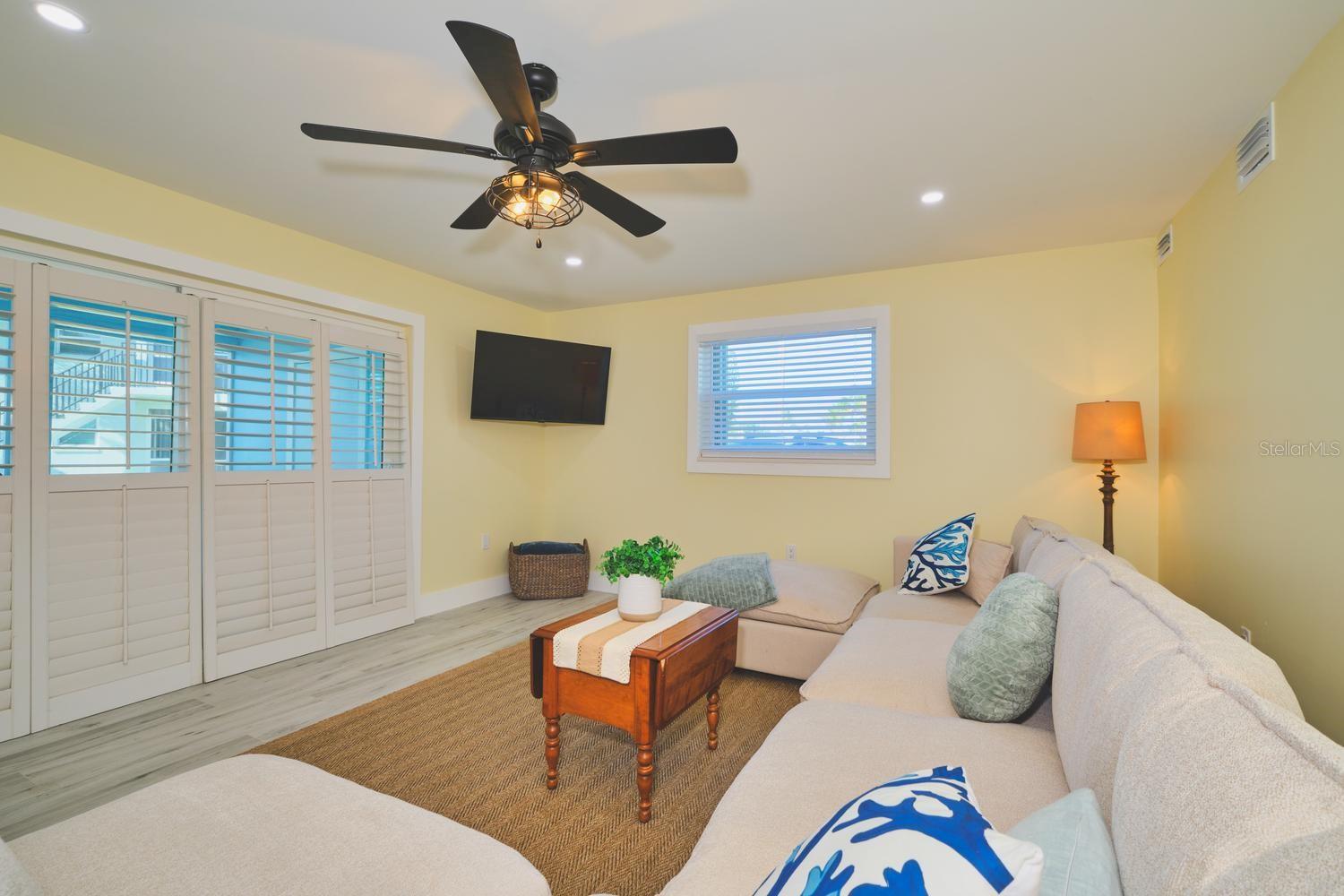 Image 26 of 55 For 3045 Estero Boulevard 6a