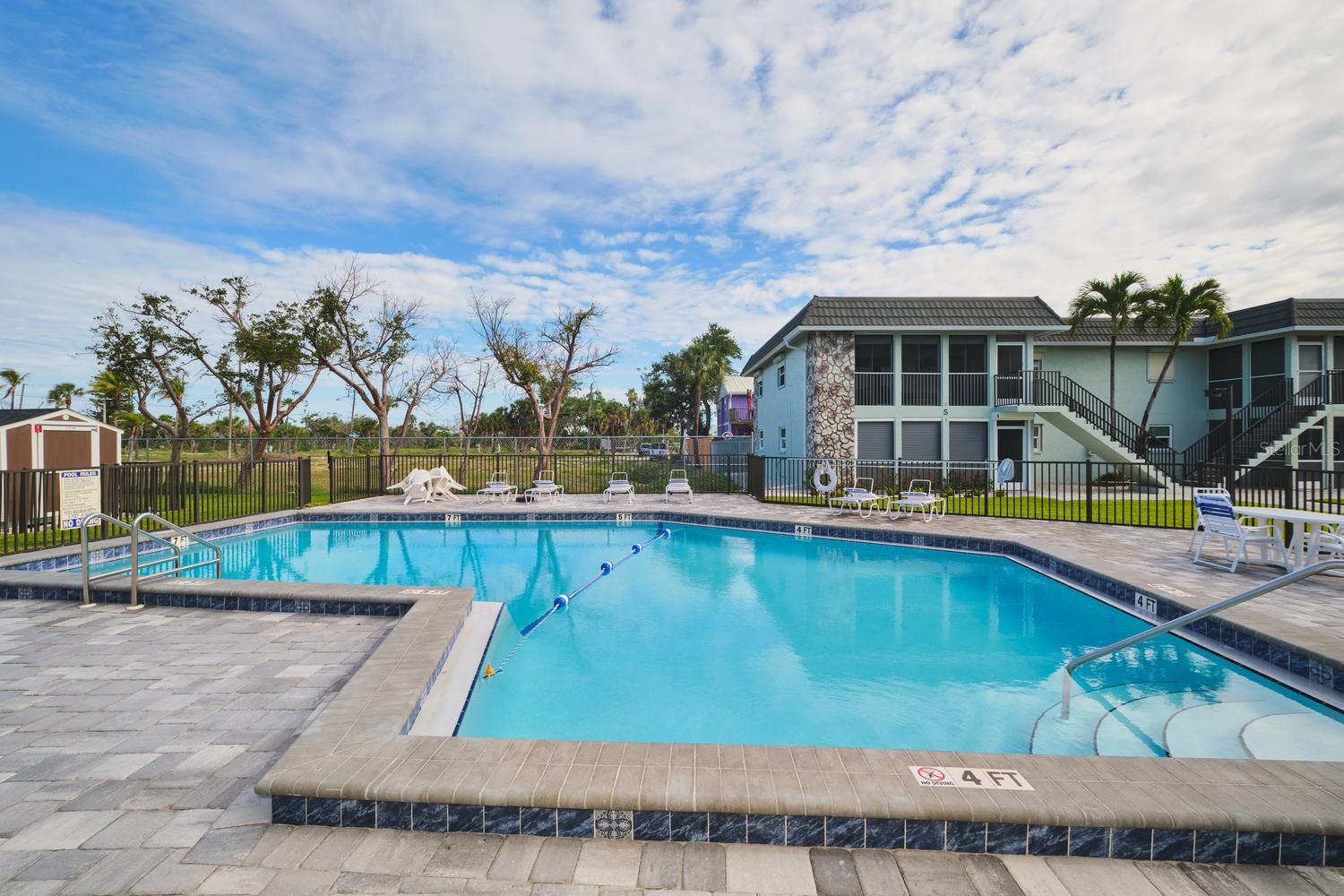 Image 6 of 55 For 3045 Estero Boulevard 6a