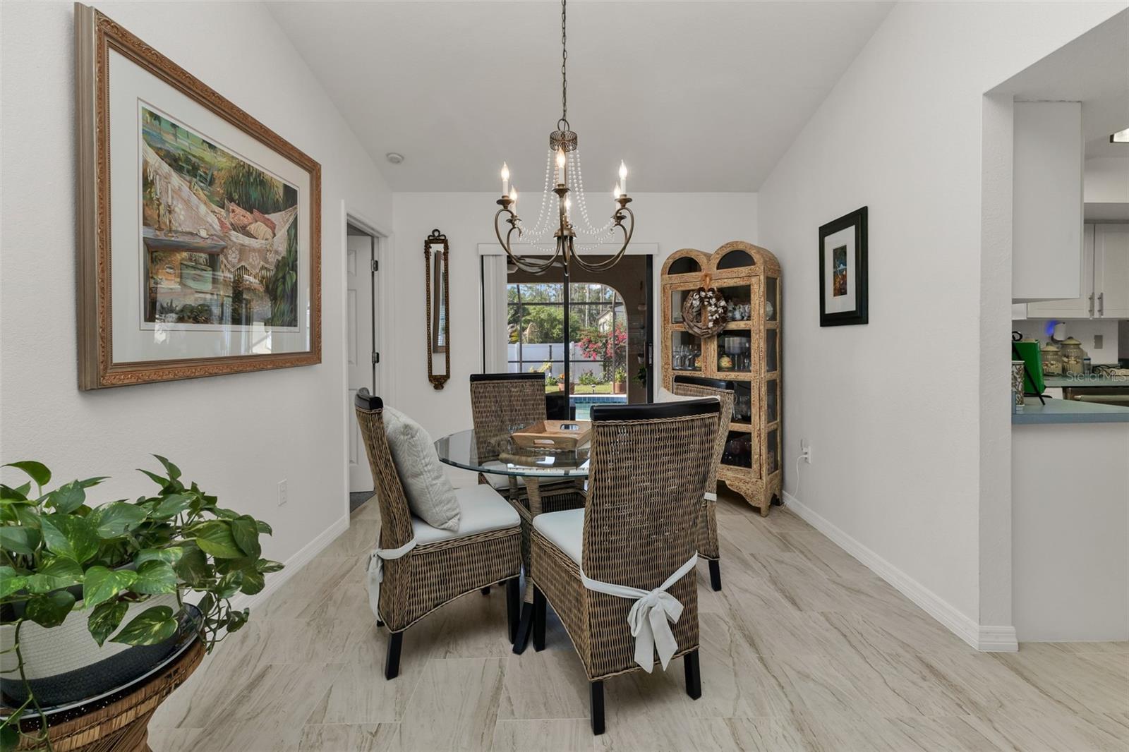 Image 11 of 40 For 23345 Ferndale Avenue