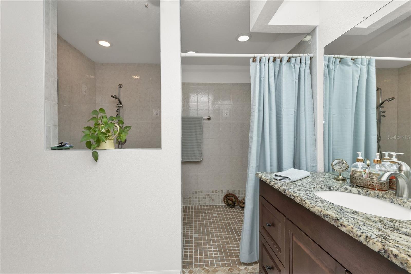 Image 21 of 40 For 23345 Ferndale Avenue