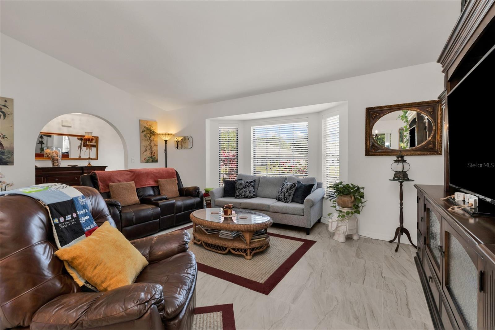 Image 6 of 40 For 23345 Ferndale Avenue
