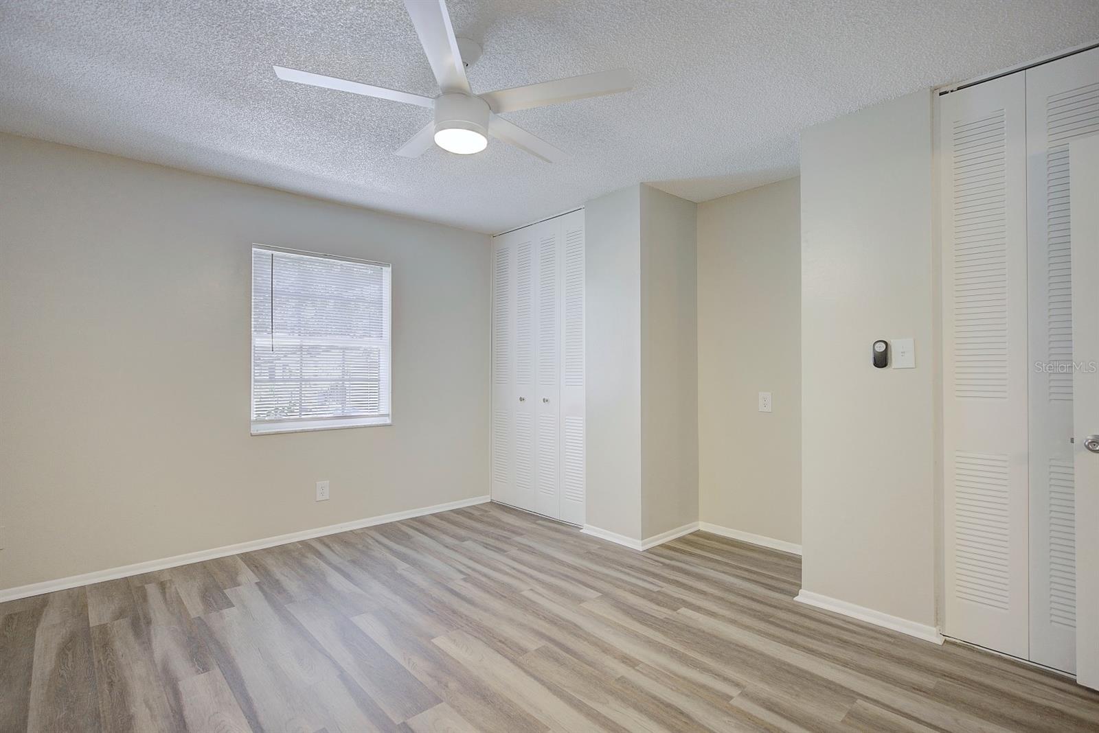 Image 21 of 36 For 262 Lewfield Circle 262