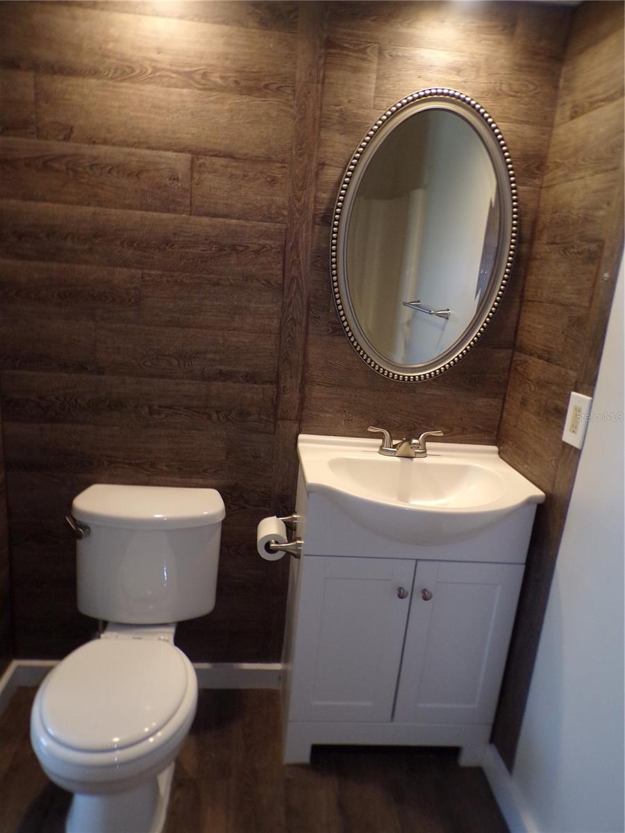 Image 23 of 39 For 26300 Rampart Boulevard 402b
